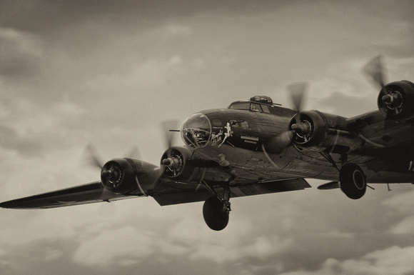 BOEING B-17F "MEMPHIS BELLE"